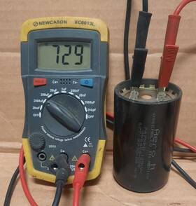 395404-019 Aero M #395404-019 Capacitor 747 Mfd 125vac 2.07 Inch X 3-3/8 Lg. Q167k