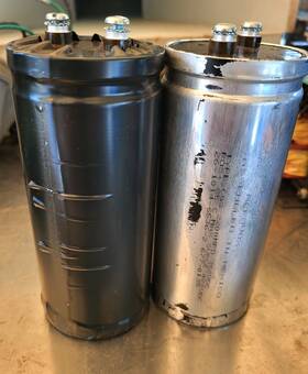 20-1014-6536-2 Aerovox Pair Of Cgs 2200mfd 350vdc Surge 400vdc 677-0135