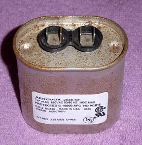 2538-mf Aerovox 7uf 3% 660-vac 50/50hz Motor Run Capacitor