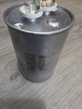76p52226nr Aerovox Motor Run Capacitor 26 F 525v Polypropylene Film Oval Aluminum 90 C