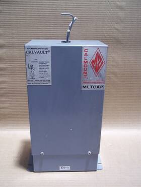 543-vxm Calvault 543 Vxm 543vxm Enclosed Capacitor 5kvar 480v 3 Phase 60hz Ak