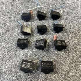 B-mo804 Cmks Lot Of 13 1.2uf 250 Vac Motor Capacitor Used