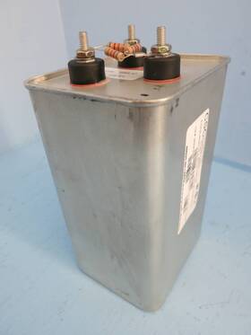 8b23pcdmf Csc / Cutler Hammer Self Healing Capacitor 8.33kva 240vac 3-phase 60hz