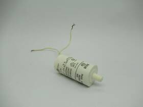 16.15.28 Ducati Capacitor 2.5uf 450v /- 5% Used