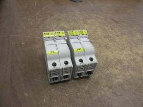 Chpv2 Eaton Bussmann Series Photovoltaic Fuse Holder 30a 1000vdc 2p Lot Of 2