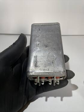 R-820-l Industrial Cond Corp 1 Vintage 18t7 Capacitor Lot Of 3 R-820-l Industrial Cond Corp 1 Vintage 18t7 Capacitor Lot Of 3