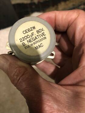 Mac22-ce00 Mac Ce62w 2200 Uf 80 Vdc Electrolytic Cap With Esr Rating Zero Rare And Vtg