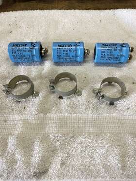 Cg801u050r2c Mallory Lot Of 3 800mfd 50vdc Capacitors