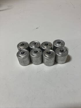 Mallory Xtv707t060p0c Lot Of 8 Xtv220e Capacitors