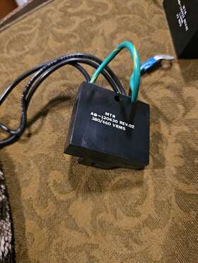 120630 Mtr 155880 Ab Rev. 02 Capacitor 380/460 Vrms Used