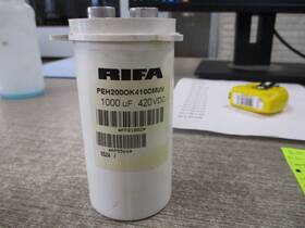 Peh2000k410cmuv Rifa Capacitor 1000uf 420vdc Used