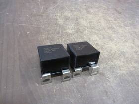 386m-mkp Vishay Capacitor 386m Mkp 2500v Lot Of 2 Used