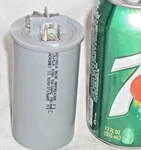 New Aeromet M24P3715W05 15UF+5UF 370VAC Plastic Oil Filled Dual Capacitor Usa. Fixed Price $39.99.