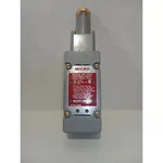Honeywell 105ML1-E1 Limit Switch With Piston And Wheel 10A 120-480VAC. Fixed Price $1146.36.