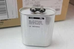 New Box Of 24 Cde SFD66T20K391B-F Capacitors. Fixed Price $299.99.
