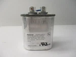 Aerovox Z92S301M01N Unmp. Fixed Price $22.00.