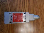 Honeywell Micro Switch Explosion Proof Precision Limit 105ML1-E1. Fixed Price $125.00.