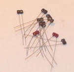 Sangamo CM4ED270J0 27PF 100V 5% Dipped Mica Capacitors 10EA.. Fixed Price $10.00.